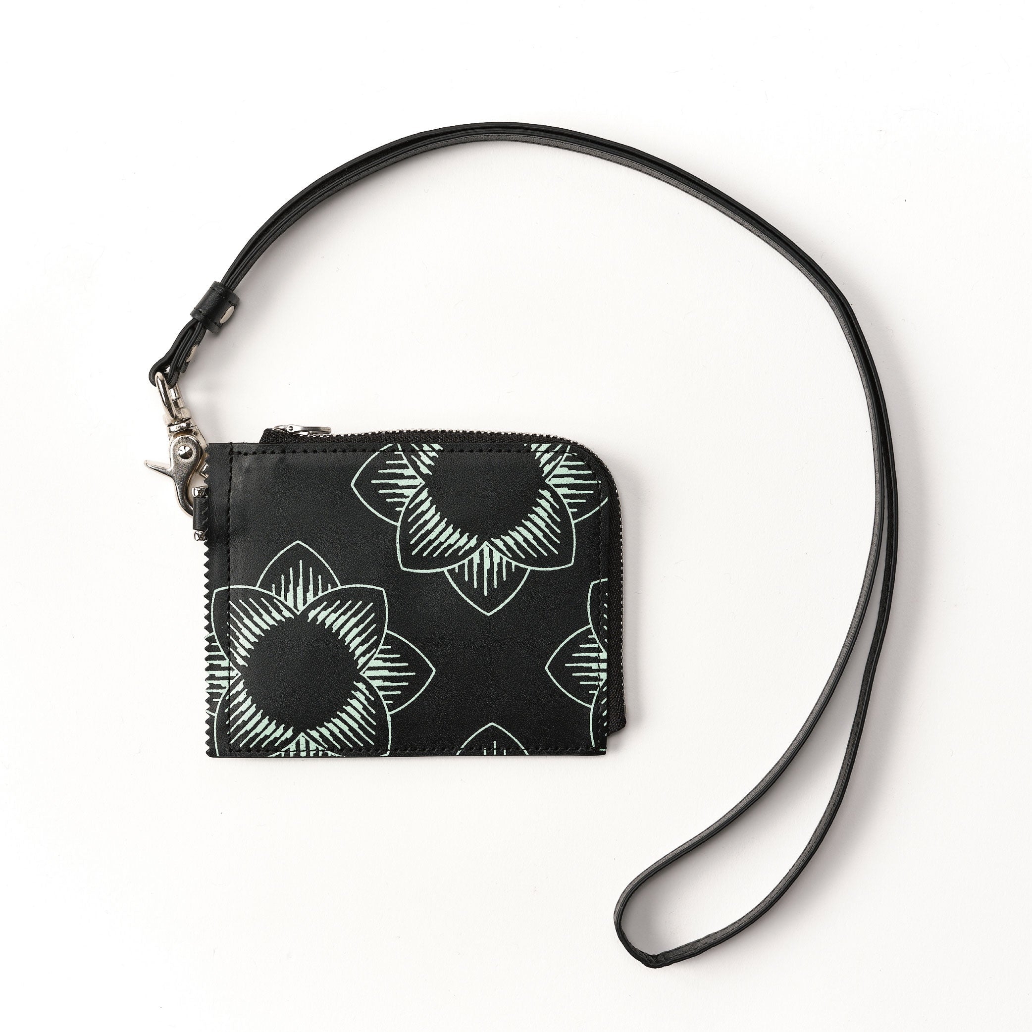 Round wallet with shoulder strap 【MALE MUSE】